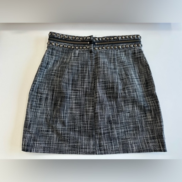 Faux tweed skirt from H&M with embellishments - Picture 2 of 2